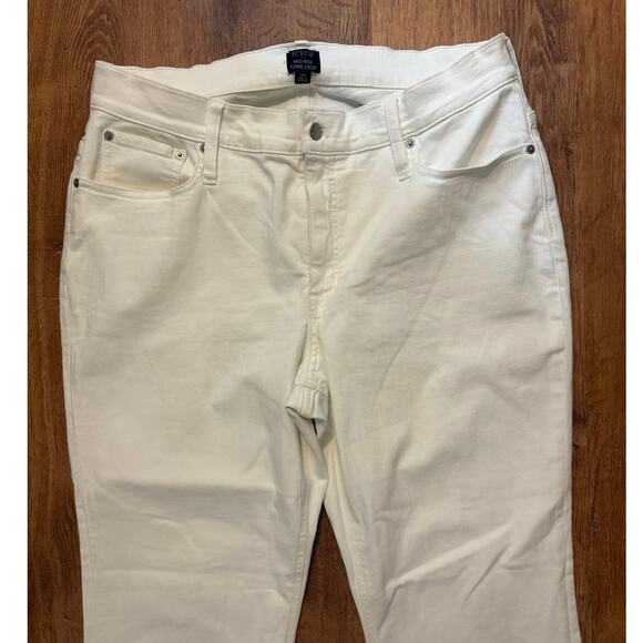 NWT J.Crew Flare Crop White Jean In Signature Stretch Size 34 - Picture 4 of 8